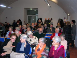 Pubblico alla presentazione a Villa Amoretti di Torino