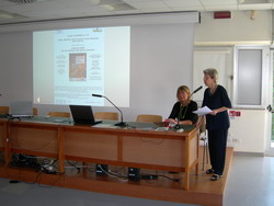 Relatori L'Assessore alla culturae Teresella Parvopassu presentano l'incontro